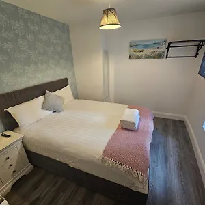  Apartment 3 Eyre Square Lane